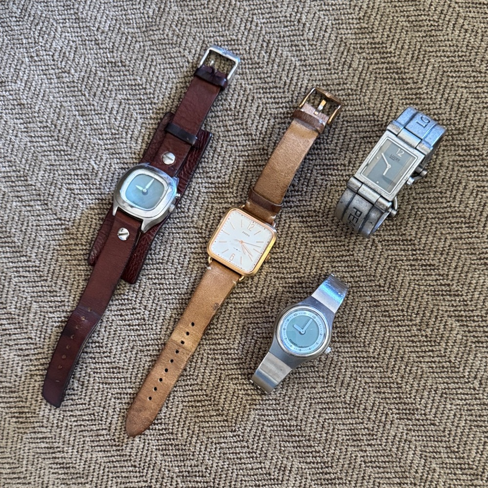 Bundle of women’s watches